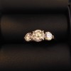 Aventine - Inel cu trei moissanite